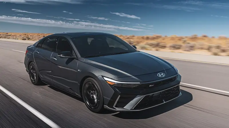 Hyundai Elantra 2025