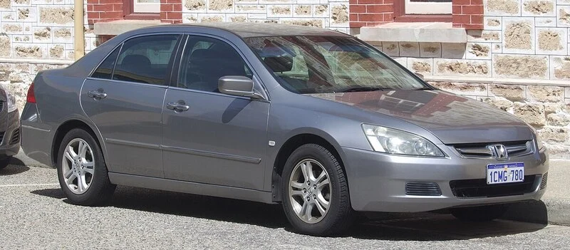2005 Honda Accord VTi sedan