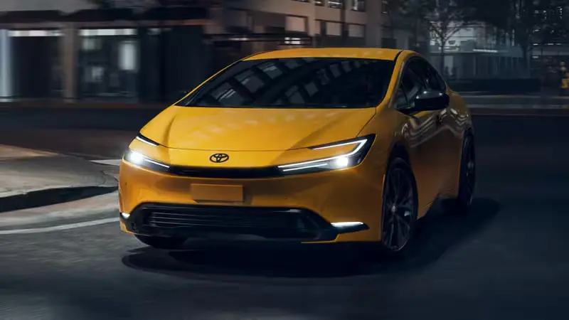 2025 Toyota Prius LE